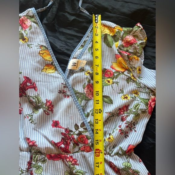 Wrapper mini blue white stripped‎ floral v neck dress - Picture 8 of 10